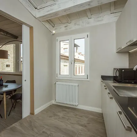 Painter's Attic Apartment